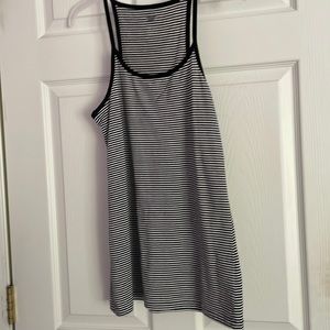 Old navy size m fitted stretch tank top black & white stripes